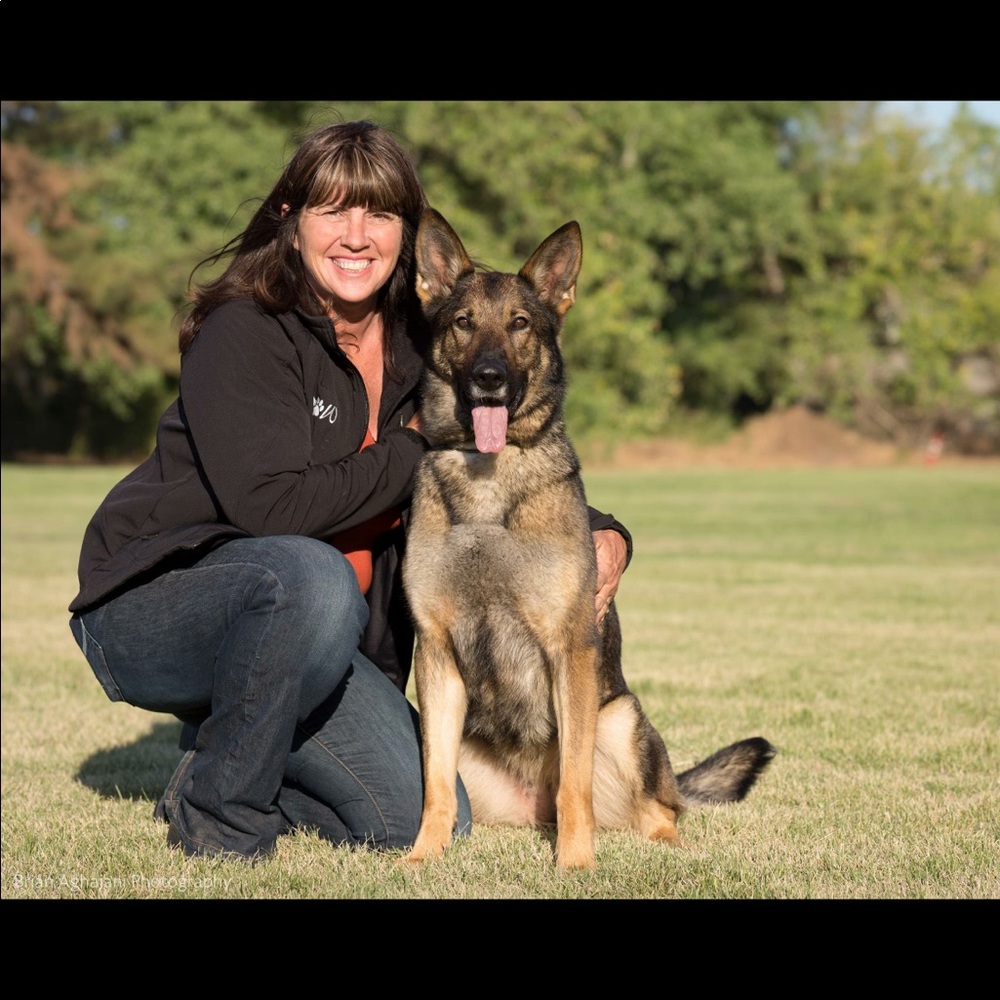 Meet your Posher, Carrie